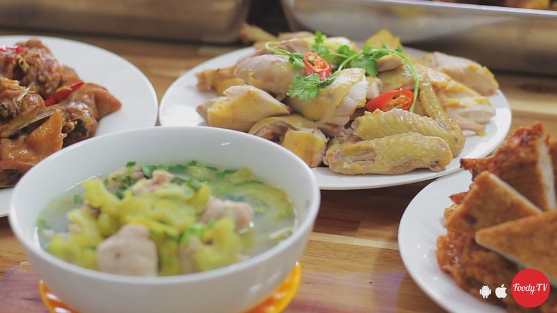Cơm đậu hủ dồn thịt sốt cà