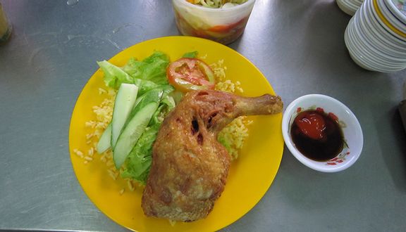 Cơm gà xối mỡ lớn