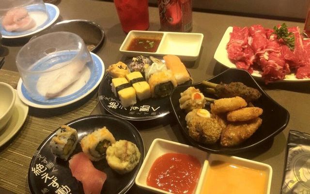 Kichi Kichi Lẩu Băng Chuyền - Nguyễn Ảnh Thủ