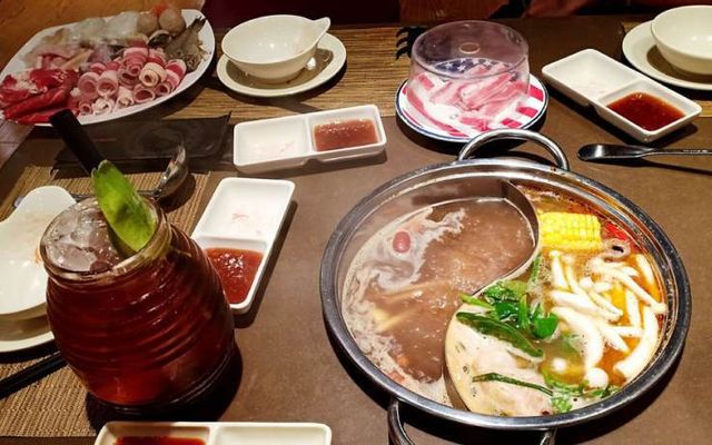 Kichi Kichi Lẩu Băng Chuyền - Gigamall