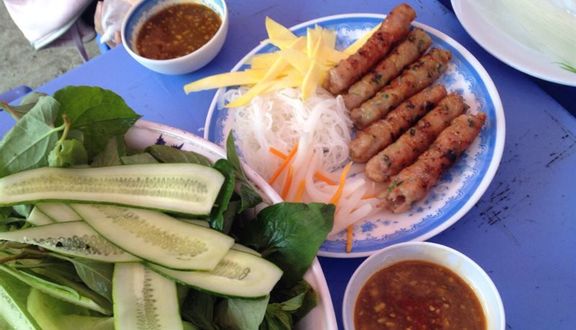 Khu Ăn Vặt Đại Học Nông Lâm