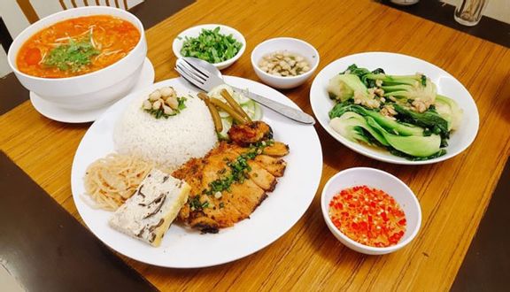 Cơm Sườn Bì