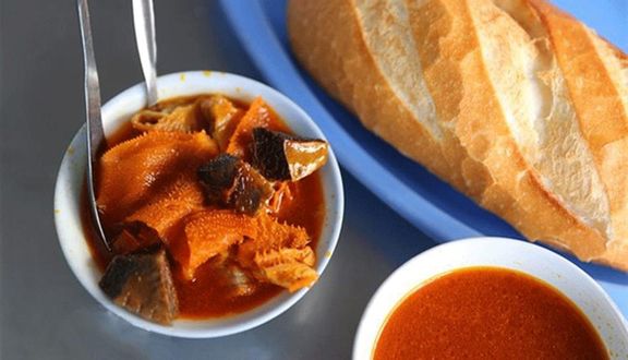 Hamberger  bò trứng xúc xích
