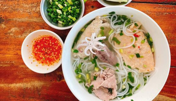 Bún quậy 3 món