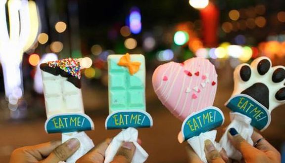 Kem Que Eat Me - Nguyễn Huệ