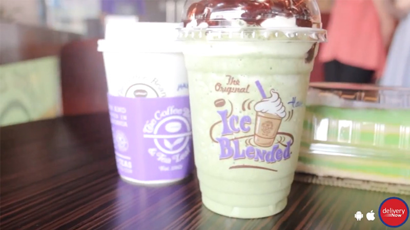 Iced cafe latte