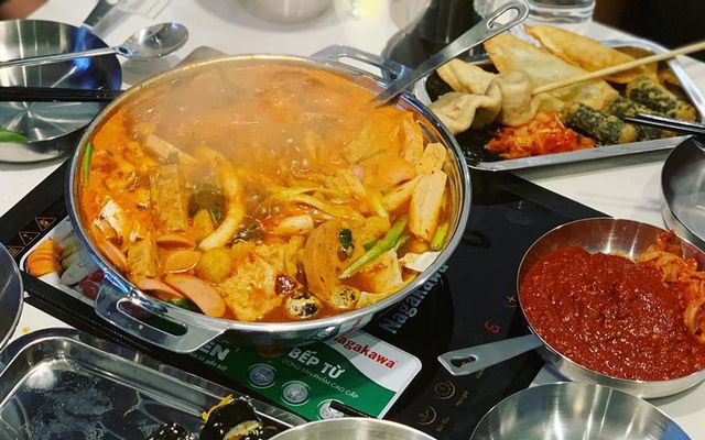 Johnson Budae Tteokbokki - Crescent Mall