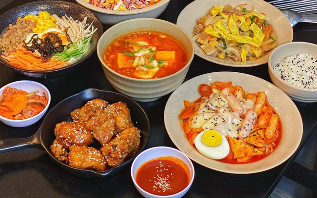 Soup kimchi thịt băm