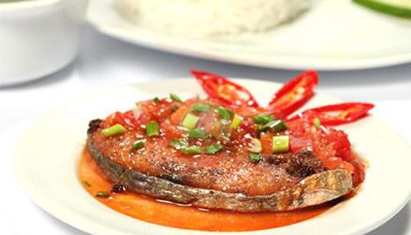 Cơm gà kho sả (phần lớn)