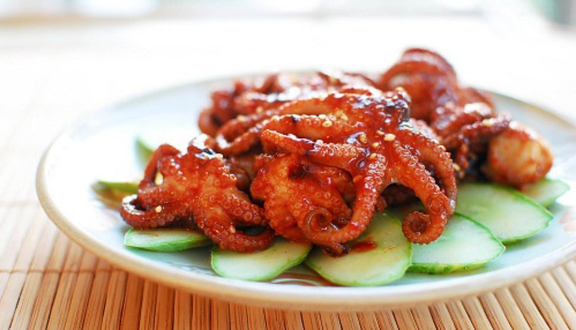 Bạch tuộc nướng sa tế