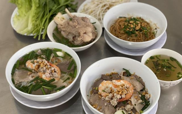 Hủ Tíu Khô Xương