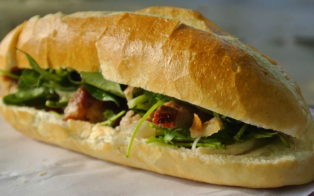 Bánh mì phá lấu