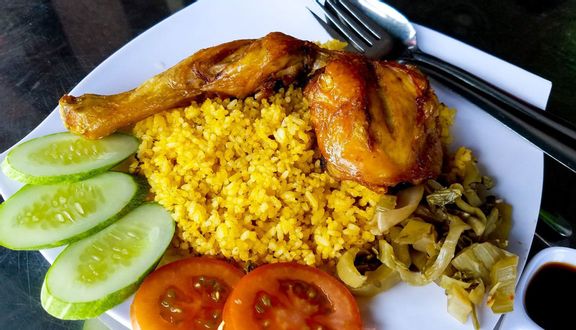 Hưởng Phúc Ký - Cơm Gà Xối Mỡ & Mì Xào Hải Sản