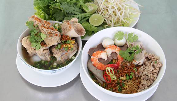 Hủ tiếu mì thập cẩm