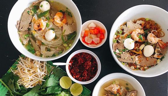 Hủ tiếu xí quách