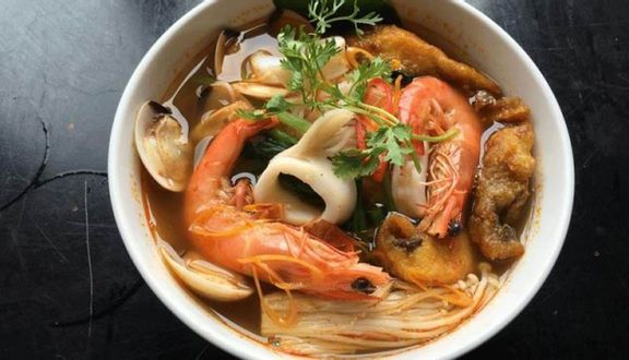 Combo Bún Thái Cay Hải Sản + 2 Trà Tắc
