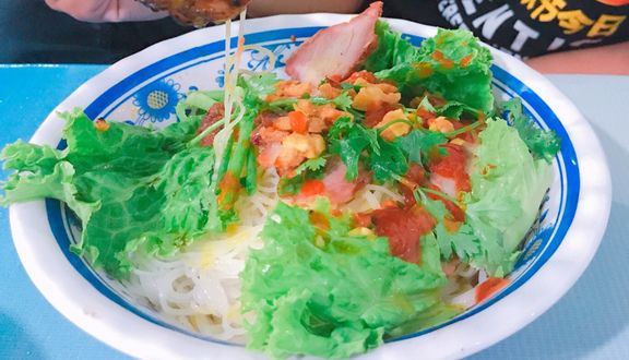 Hủ Tiếu Quảng Đông Xá Xíu Gà Quay