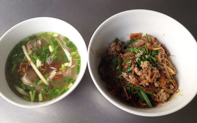 Hủ tiếu xí quách