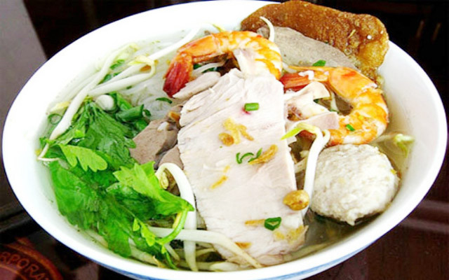 Hủ Tiếu Nam Vang Chị Mũi