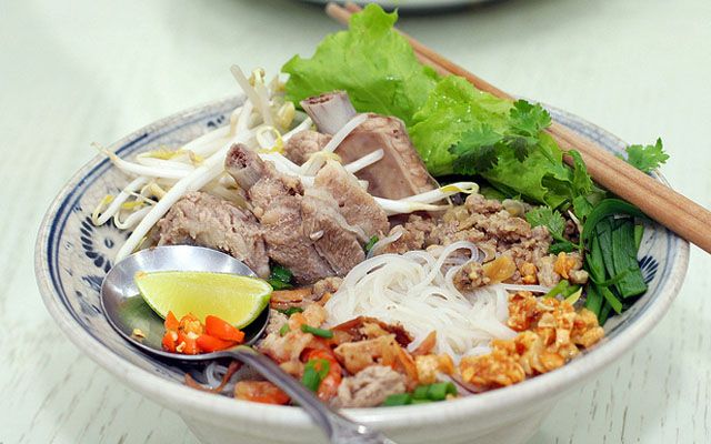 Hủ tiếu giò heo