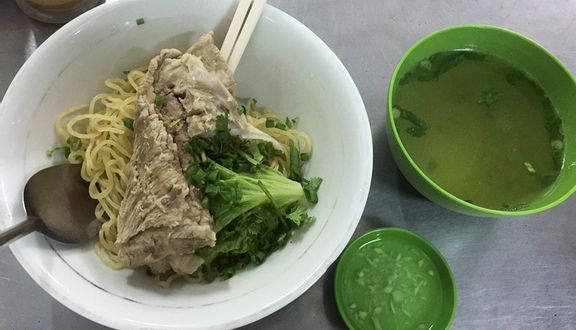 Hủ Tiếu Mì Sườn Lò Siêu