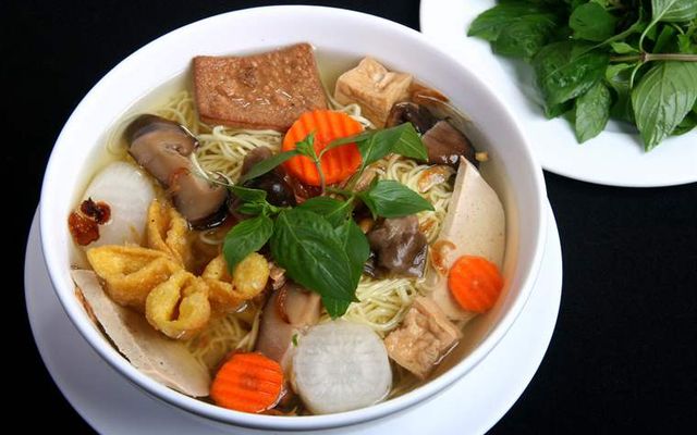 Hủ Tiếu Chay Bến Tre - Ông Ích Khiêm