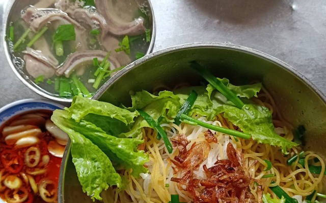 Hủ Tiếu Bò Kho Phượng