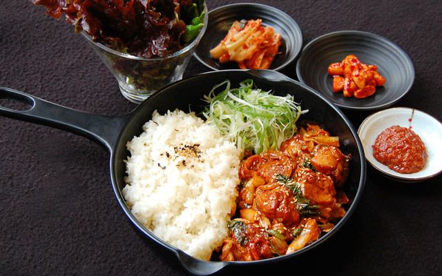 Hotsun Rice & Chicken - Vạn Hạnh Mall