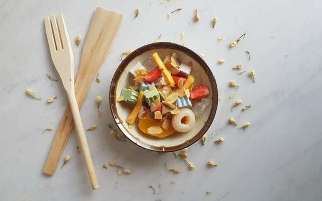 Homemade - Chè Khúc Bạch & Nem Chua Rán Hà Nội
