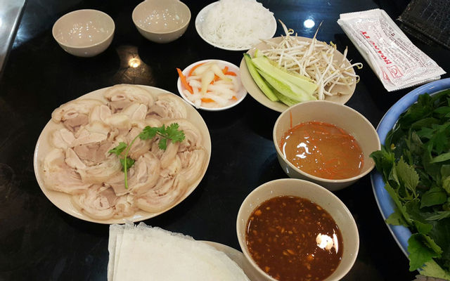 Bánh canh đặc biệt siêu lớn