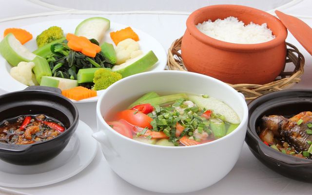 Hoa Đất - Cafe Trứng & Cơm Trưa