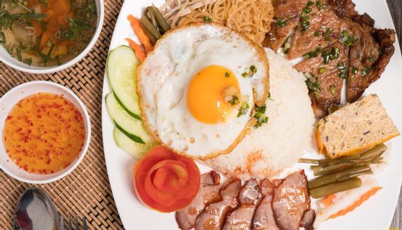 Hia Vũ - Cơm Tấm Sườn