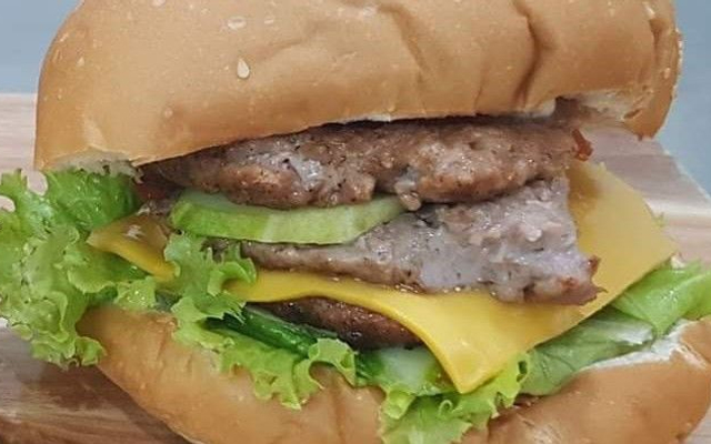 Hamburger trứng