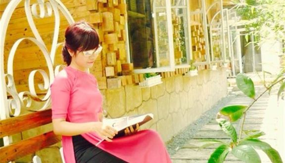Halosun Coffee Studio Mỹ Thuật & Nhiếp Ảnh - Đường Số 10