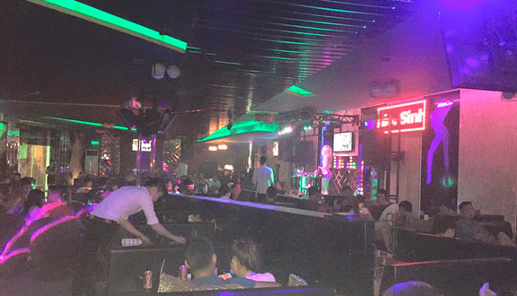 Halo - Cafe  Bar & DJ