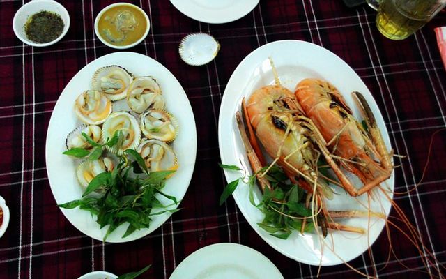 Nghêu biển hấp sả