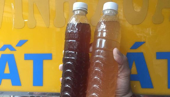 Com Bo Bánh Bao Trứng Cút Xá Xíu + Nước Sâm Bông Cúc