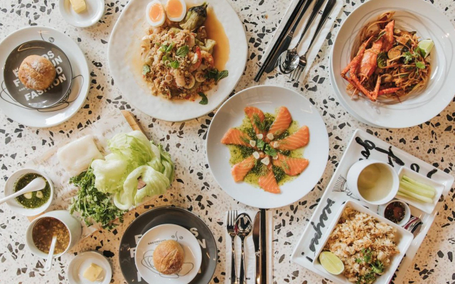 Greyhound Café Vietnam
