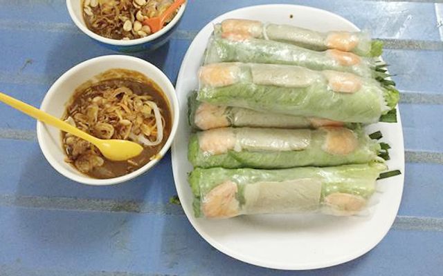 Gỏi Cuốn, Bánh Flan & Bánh Tráng Trộn