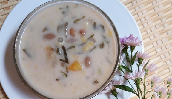 Chè chuối chưng + khoai mì