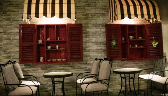 Gierado Coffee & Studio - Phan Huy Ích