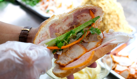 Gia Hân - Bánh Mì & Xôi - Nguyễn Hữu Thọ