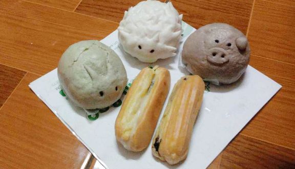 Bánh bông lan trứng muối (hộp 4 cái)