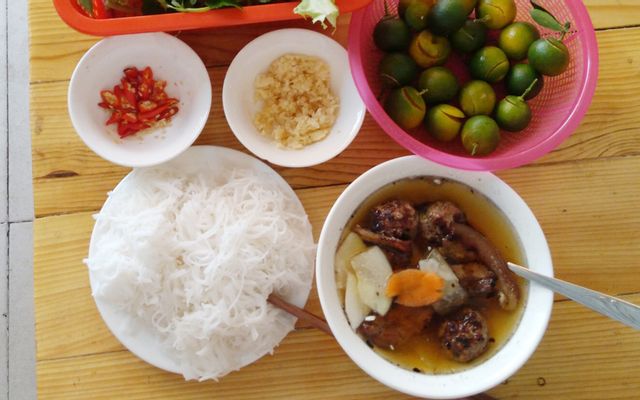 Bún đậu chả cốm