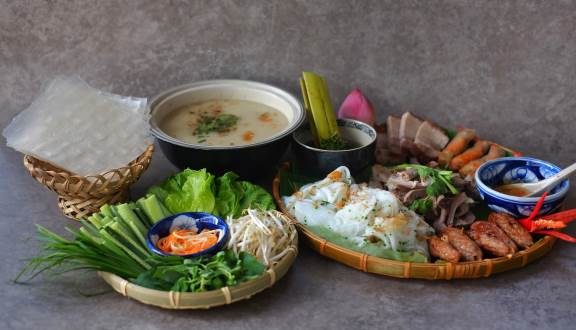 Gánh Ướt 1960 - Bánh Ướt & Bánh Hỏi - Cách Mạng Tháng 8