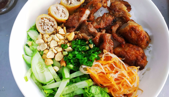 Gác Bếp - Bún Chả Giò & Bánh Canh