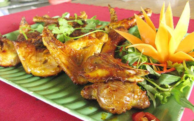 Chân gà nướng