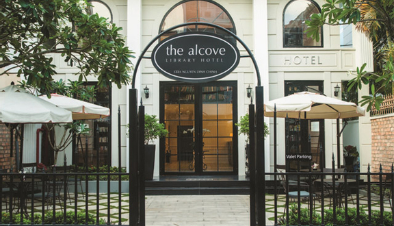 The Alcove Library Hotel