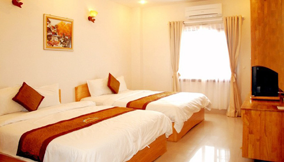 Nhật Hoàng Hotel