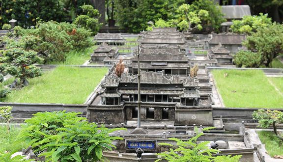 Ngự Lãm Viên - Huế Thu Nhỏ